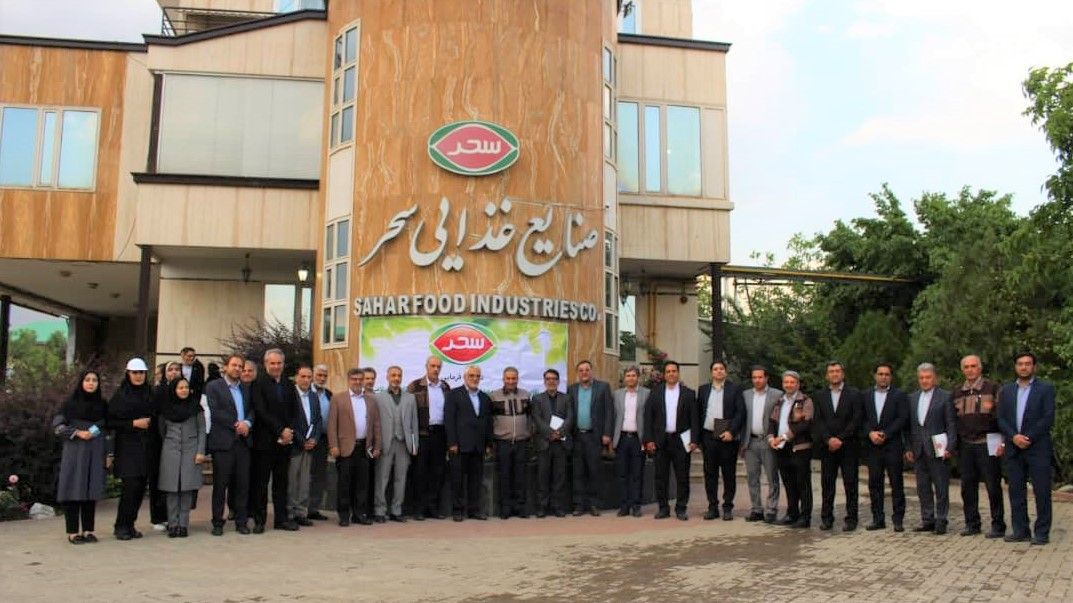 ریاست محترم دانشگاه آزاد اسلامی کشور "جناب آقای دکتر طهرانچی" و هیئت محترم  